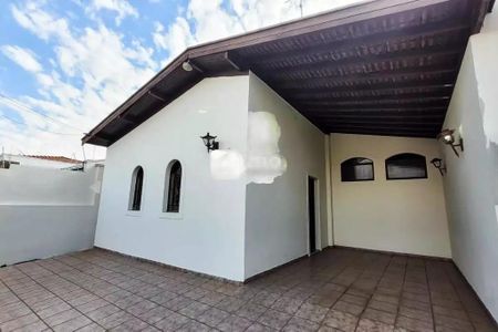 Casa à venda com 190m², 5 quartos e 3 vagasFoto 04