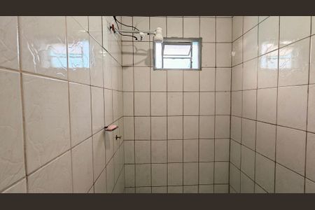 Casa para alugar com 30m², 1 quarto e sem vaga Casa para alugar com 30m², 1 quarto e sem vagaBanheiro