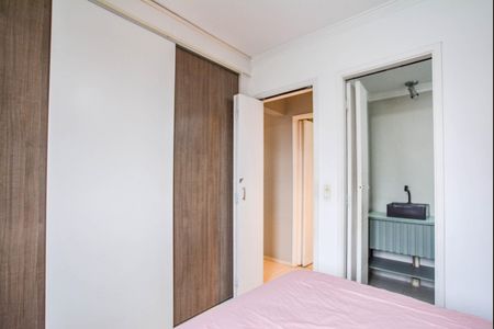 Apartamento à venda com 74m², 3 quartos e 2 vagas Apartamento à venda com 74m², 3 quartos e 2 vagasQuarto Suíte