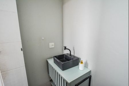 Apartamento à venda com 74m², 3 quartos e 2 vagas Apartamento à venda com 74m², 3 quartos e 2 vagasBanheiro da Suíte