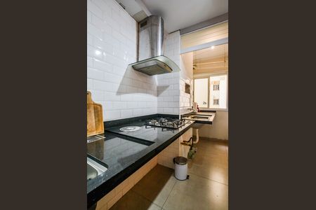 Apartamento à venda com 74m², 3 quartos e 2 vagas Apartamento à venda com 74m², 3 quartos e 2 vagasCozinha e Área de Serviço
