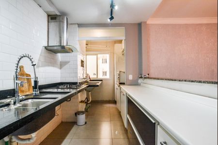Apartamento à venda com 74m², 3 quartos e 2 vagas Apartamento à venda com 74m², 3 quartos e 2 vagasCozinha e Área de Serviço