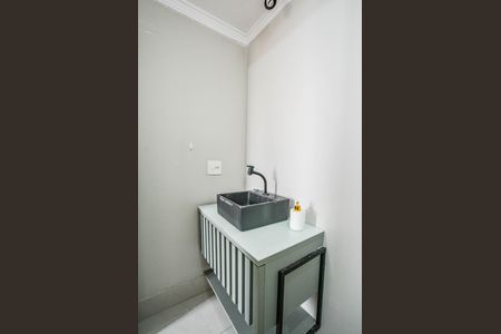 Apartamento à venda com 74m², 3 quartos e 2 vagas Apartamento à venda com 74m², 3 quartos e 2 vagasBanheiro da Suíte