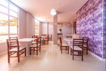 Apartamento à venda com 74m², 3 quartos e 2 vagas Apartamento à venda com 74m², 3 quartos e 2 vagasÁrea comum - Salão de festas
