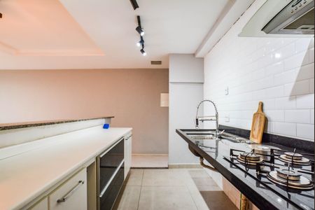 Apartamento à venda com 74m², 3 quartos e 2 vagas Apartamento à venda com 74m², 3 quartos e 2 vagasCozinha e Área de Serviço