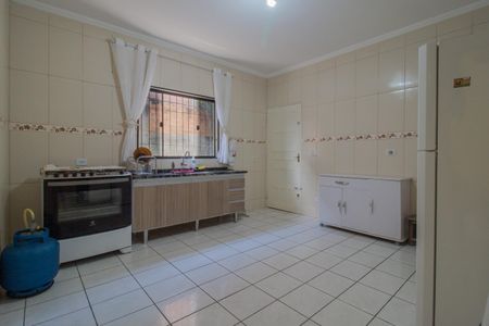 Casa para alugar com 100m², 3 quartos e 2 vagasCozinha