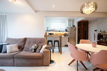 Apartamento para alugar com 62m², 2 quartos e 1 vagaSala