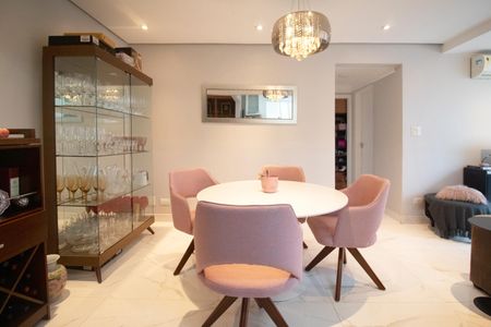 Apartamento para alugar com 62m², 2 quartos e 1 vagaSala