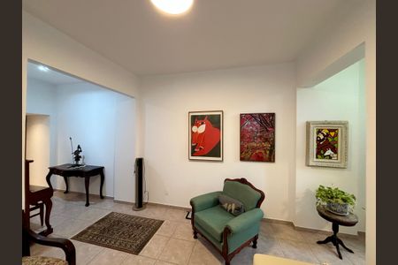 Apartamento à venda com 114m², 3 quartos e sem vaga Apartamento à venda com 114m², 3 quartos e sem vagaSala