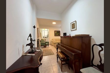 Apartamento à venda com 114m², 3 quartos e sem vaga Apartamento à venda com 114m², 3 quartos e sem vagaSala - hall de entrada