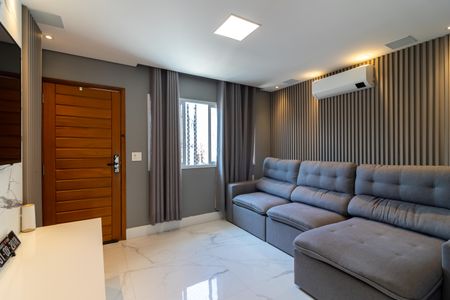 Casa à venda com 230m², 3 quartos e 4 vagas Casa à venda com 230m², 3 quartos e 4 vagasSala de Estar