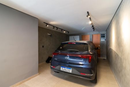 Casa à venda com 230m², 3 quartos e 4 vagas Casa à venda com 230m², 3 quartos e 4 vagasGaragem