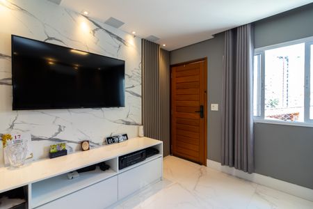 Casa à venda com 230m², 3 quartos e 4 vagas Casa à venda com 230m², 3 quartos e 4 vagasSala de Estar