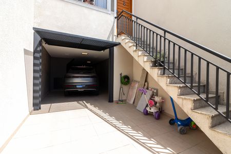 Casa à venda com 230m², 3 quartos e 4 vagas Casa à venda com 230m², 3 quartos e 4 vagasGaragem