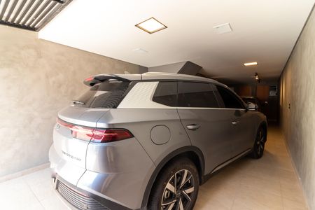 Casa à venda com 230m², 3 quartos e 4 vagas Casa à venda com 230m², 3 quartos e 4 vagasGaragem