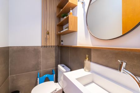 Casa à venda com 230m², 3 quartos e 4 vagas Casa à venda com 230m², 3 quartos e 4 vagasLavabo