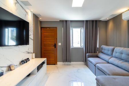 Sala de Estar de casa à venda com 3 quartos, 230m² em Chora Menino, São Paulo