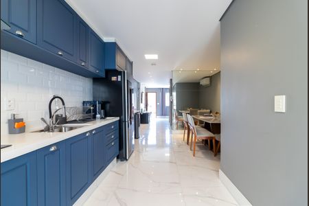 Casa à venda com 230m², 3 quartos e 4 vagas Casa à venda com 230m², 3 quartos e 4 vagasCozinha