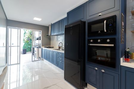 Casa à venda com 230m², 3 quartos e 4 vagas Casa à venda com 230m², 3 quartos e 4 vagasCozinha