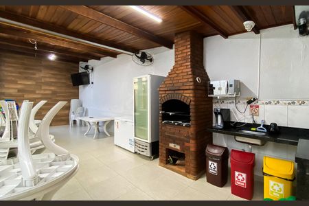 Casa de condomínio à venda com 51m², 2 quartos e 1 vaga Casa de condomínio à venda com 51m², 2 quartos e 1 vagaÁrea comum