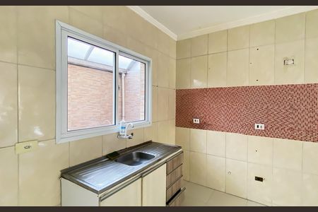 Cozinha  de casa de condomínio à venda com 2 quartos, 51m² em Jardim Sao Nicolau, São Paulo