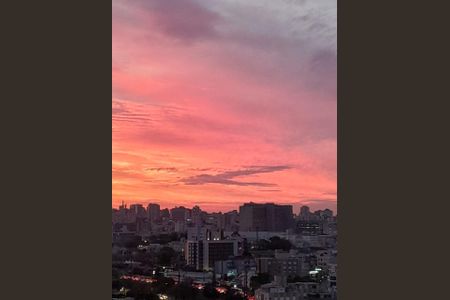 Vista de apartamento à venda com 3 quartos, 85m² em Petrópolis, Porto Alegre