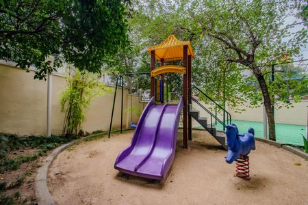 Apartamento à venda com 85m², 3 quartos e 2 vagasÁrea comum - Playground