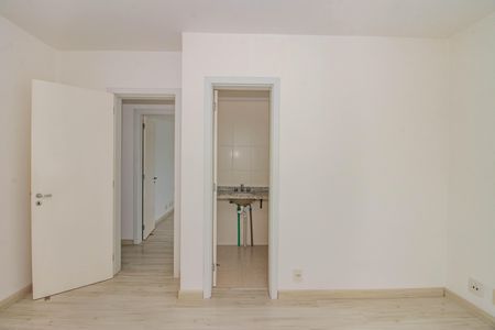 Apartamento à venda com 85m², 3 quartos e 2 vagasSuíte