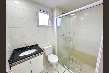 Apartamento para alugar com 55m², 2 quartos e 1 vaga Apartamento para alugar com 55m², 2 quartos e 1 vagaBanheiro da Suíte