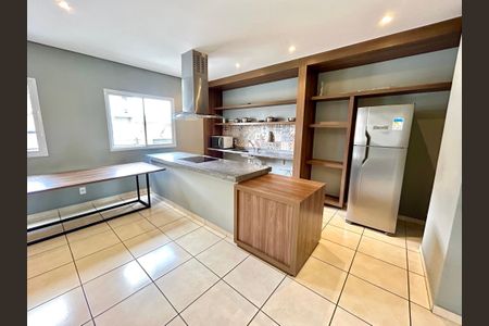 Apartamento para alugar com 55m², 2 quartos e 1 vaga Apartamento para alugar com 55m², 2 quartos e 1 vagaÁrea comum - Salão de festas