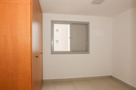 Apartamento para alugar com 75m², 3 quartos e 2 vagas Apartamento para alugar com 75m², 3 quartos e 2 vagasSuíte