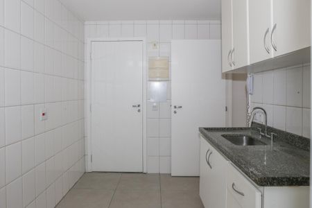 Apartamento para alugar com 75m², 3 quartos e 2 vagas Apartamento para alugar com 75m², 3 quartos e 2 vagasCozinha e Área de Serviço