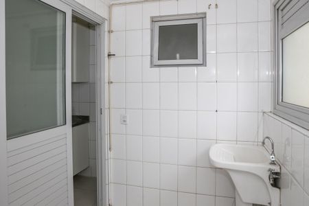 Apartamento para alugar com 75m², 3 quartos e 2 vagas Apartamento para alugar com 75m², 3 quartos e 2 vagasCozinha e Área de Serviço