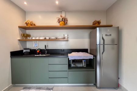 Cozinha de apartamento para alugar com 1 quarto, 41m² em Aclimação, São Paulo