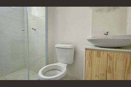 Banheiro de apartamento para alugar com 1 quarto, 24m² em Jardim Paulista, São Paulo
