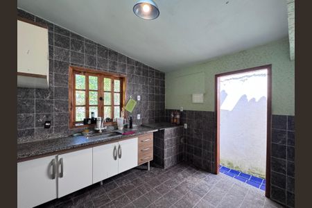 Casa para alugar com 200m², 2 quartos e 5 vagasCozinha