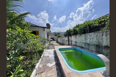 Casa para alugar com 200m², 2 quartos e 5 vagasÁrea externa