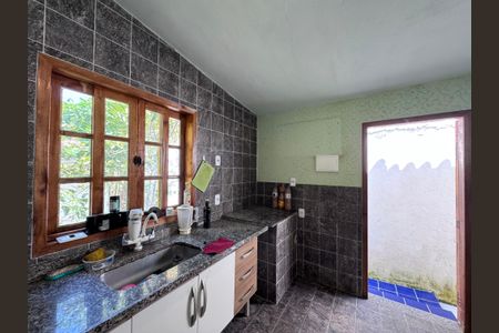 Casa para alugar com 200m², 2 quartos e 5 vagasCozinha