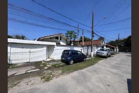 Casa para alugar com 200m², 2 quartos e 5 vagasFachada