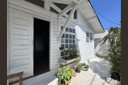 Casa para alugar com 200m², 2 quartos e 5 vagasÁrea externa
