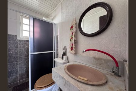 Casa para alugar com 200m², 2 quartos e 5 vagasBanheiro Social