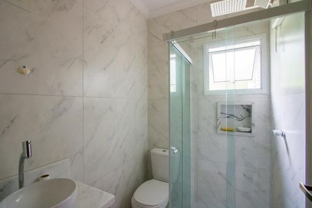 Apartamento à venda com 67m², 2 quartos e 2 vagas Apartamento à venda com 67m², 2 quartos e 2 vagasBanheiro social