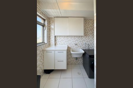 Apartamento à venda com 102m², 3 quartos e 2 vagas Apartamento à venda com 102m², 3 quartos e 2 vagasÁrea de Serviço