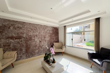 Apartamento à venda com 102m², 3 quartos e 2 vagas Apartamento à venda com 102m², 3 quartos e 2 vagasÁrea comum - Hall