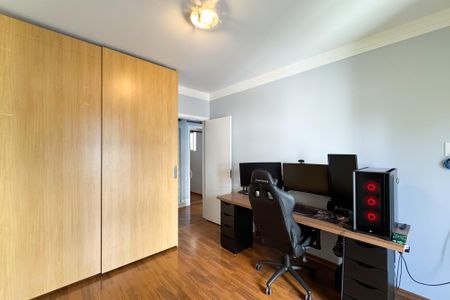 Apartamento à venda com 102m², 3 quartos e 2 vagasQuarto 1