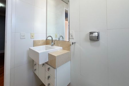 Apartamento à venda com 102m², 3 quartos e 2 vagas Apartamento à venda com 102m², 3 quartos e 2 vagasBanheiro Social