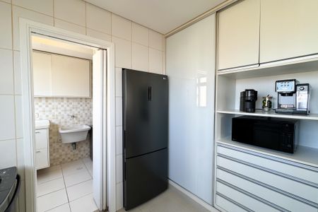 Apartamento à venda com 102m², 3 quartos e 2 vagas Apartamento à venda com 102m², 3 quartos e 2 vagasCozinha