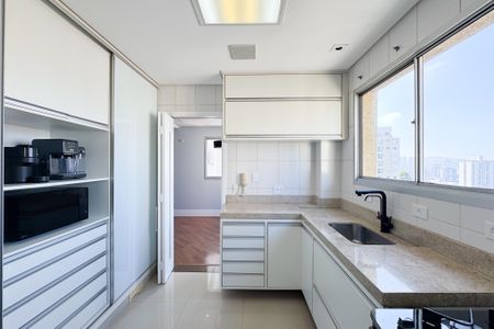 Apartamento à venda com 102m², 3 quartos e 2 vagas Apartamento à venda com 102m², 3 quartos e 2 vagasCozinha