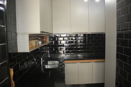Apartamento à venda com 59m², 2 quartos e 1 vagaCozinha com lavanderia
