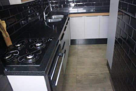 Apartamento à venda com 59m², 2 quartos e 1 vagaCozinha com lavanderia